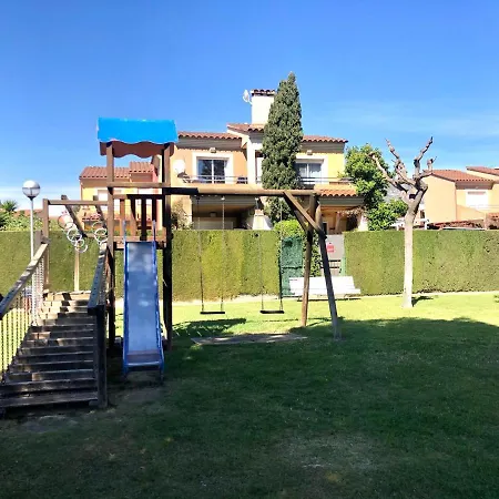 Preciosa Casa Con Piscina Comunitaria En El Casalot *