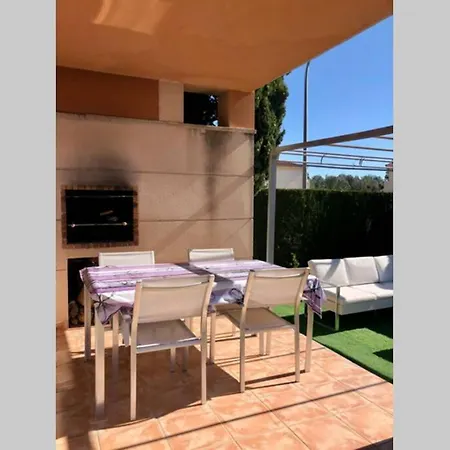 Holiday home Preciosa Casa Con Piscina Comunitaria En El Casalot