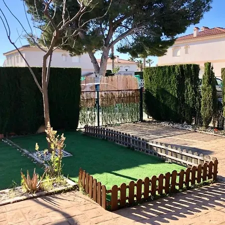 Preciosa Casa Con Piscina Comunitaria En El Casalot